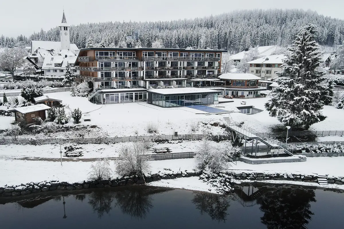 Seehotel winter klein