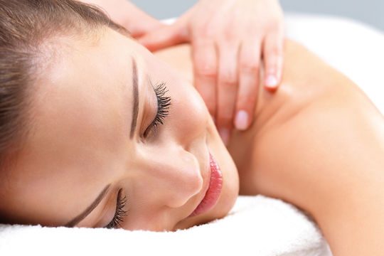 beauty-spa-wellness-wohltuende-korperbehandlung_liscms-m