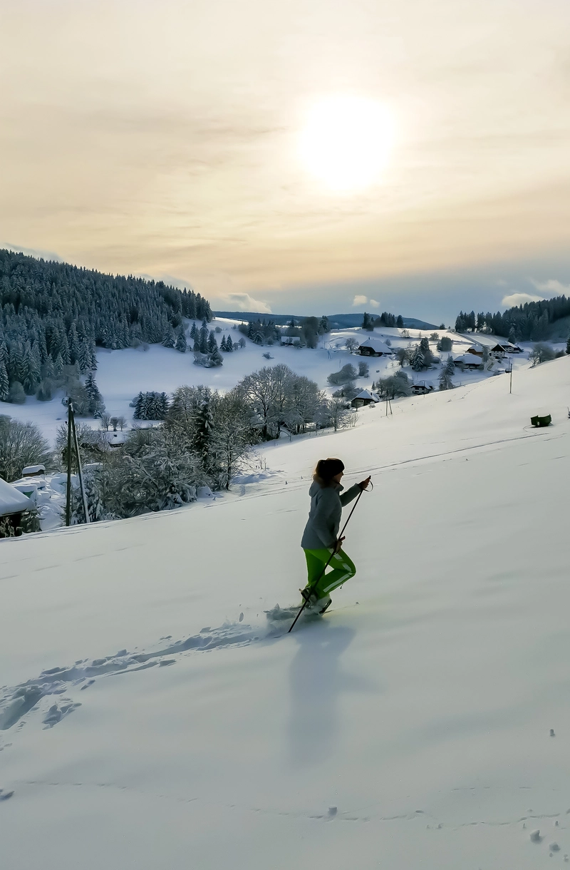 Outdoor Seehotel Wiesler_schneeschuhwanderung im winter